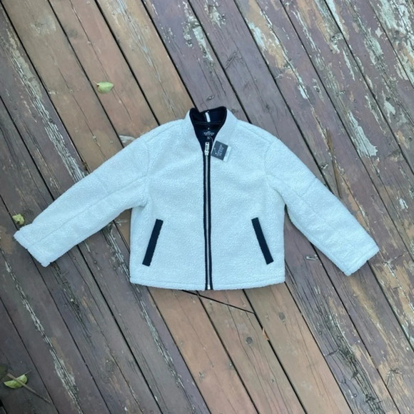 New Creme Sherpa Jacket - Picture 12 of 14